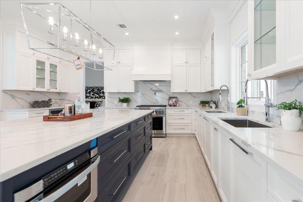 Single Family Woodland Nassau County, NY 11021, MLS-890672-15