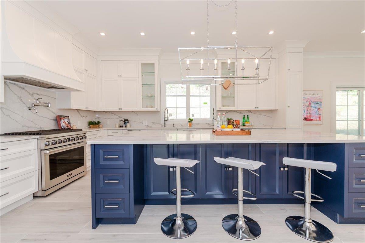 Single Family Woodland Nassau County, NY 11021, MLS-890672-18