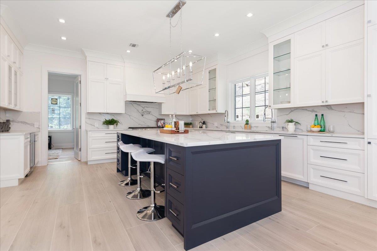 Single Family Woodland Nassau County, NY 11021, MLS-890672-19