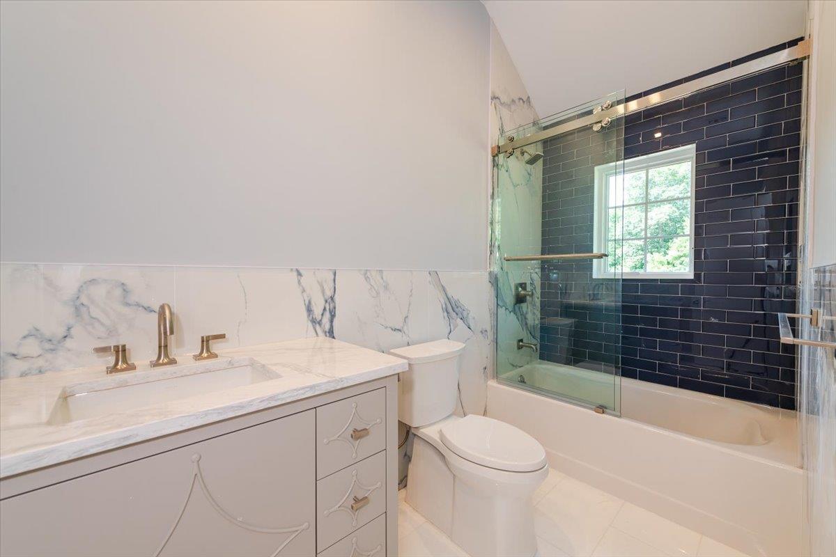 Single Family Woodland Nassau County, NY 11021, MLS-890672-33