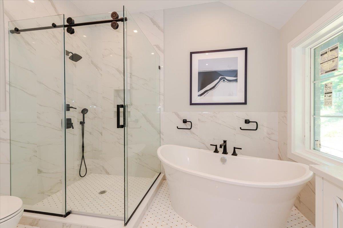 Single Family Woodland Nassau County, NY 11021, MLS-890672-37