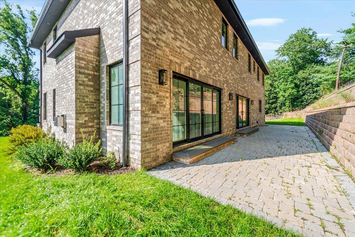 Single Family Woodland Nassau County, NY 11021, MLS-890672-48