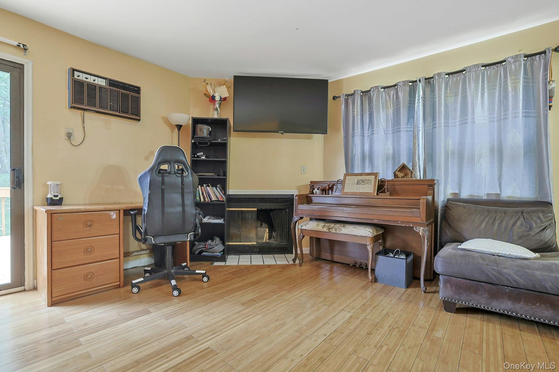 Single Family Lincoln  Westchester County, NY 10562, MLS-890698-3