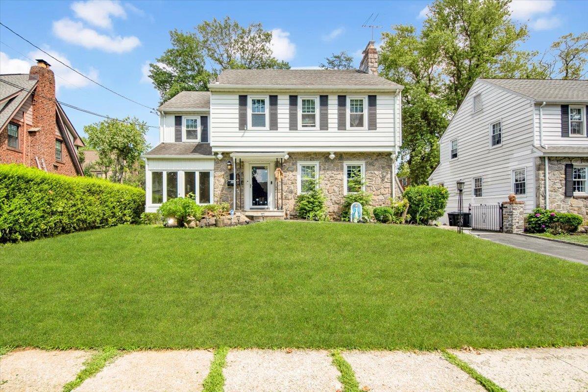 Single Family Devoe Westchester County, NY 10705, MLS-890709-2