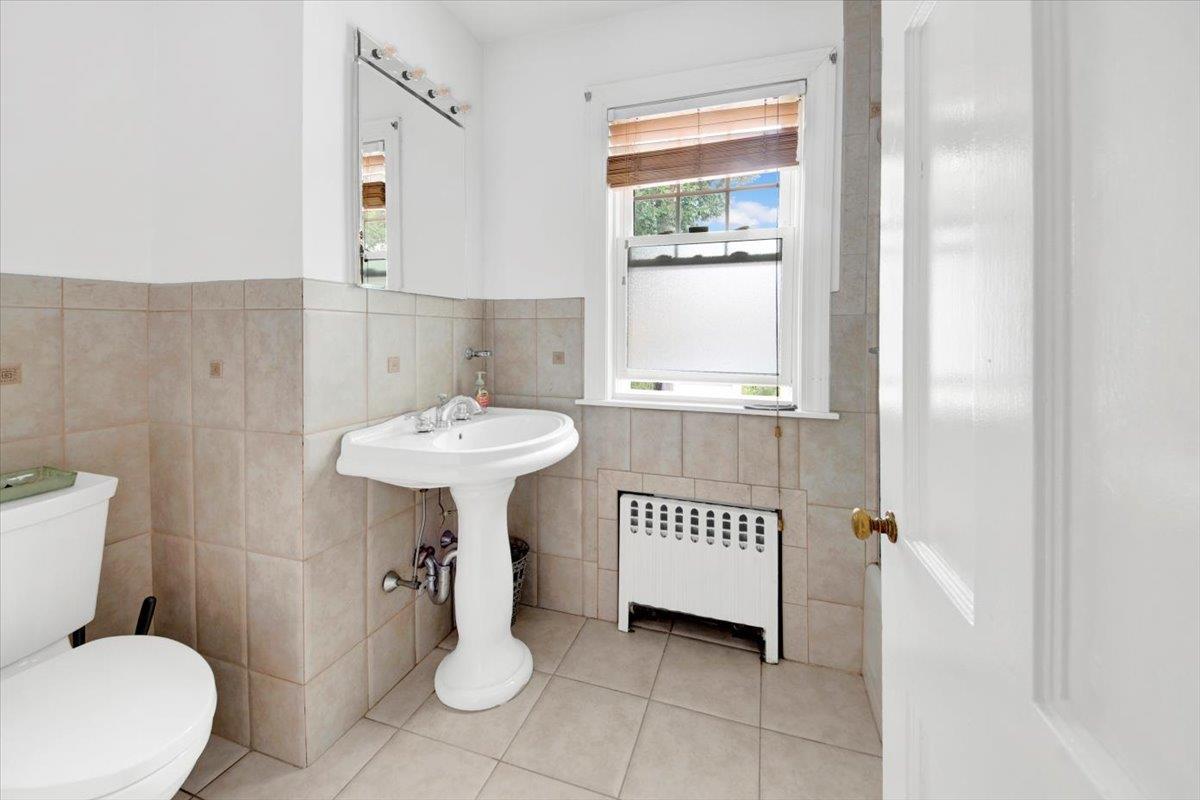 Single Family Devoe Westchester County, NY 10705, MLS-890709-20