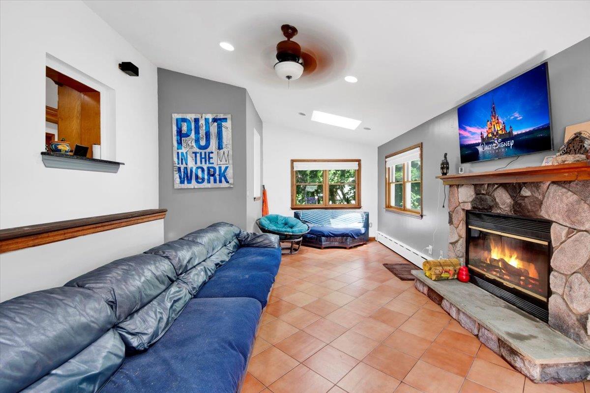 Single Family Devoe Westchester County, NY 10705, MLS-890709-6