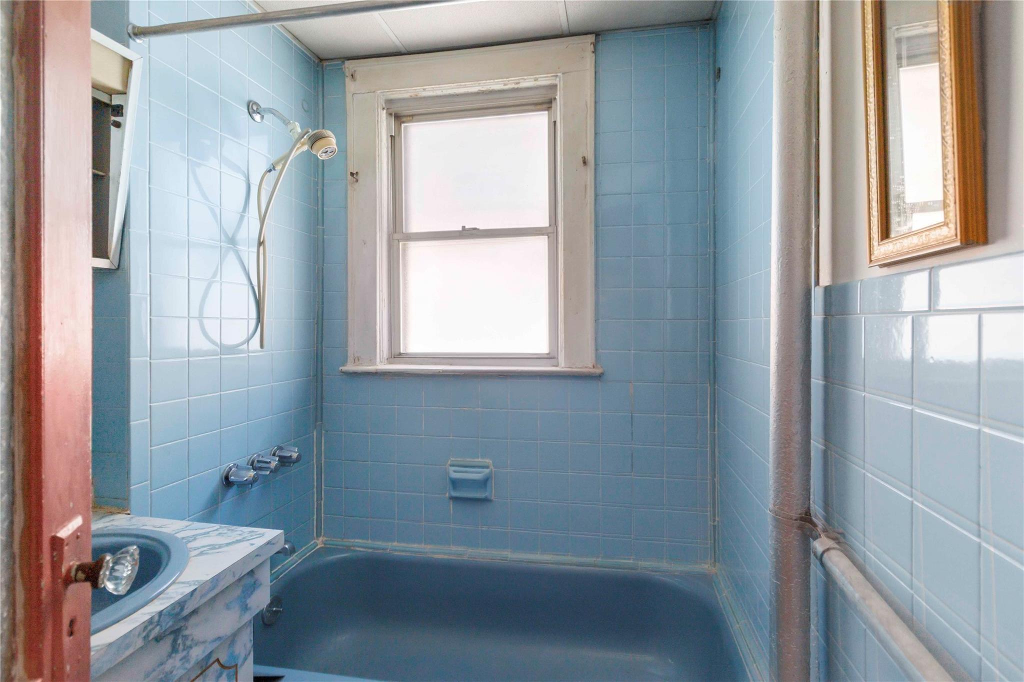 Single Family 93rd  Queens, NY 11372, MLS-890738-15