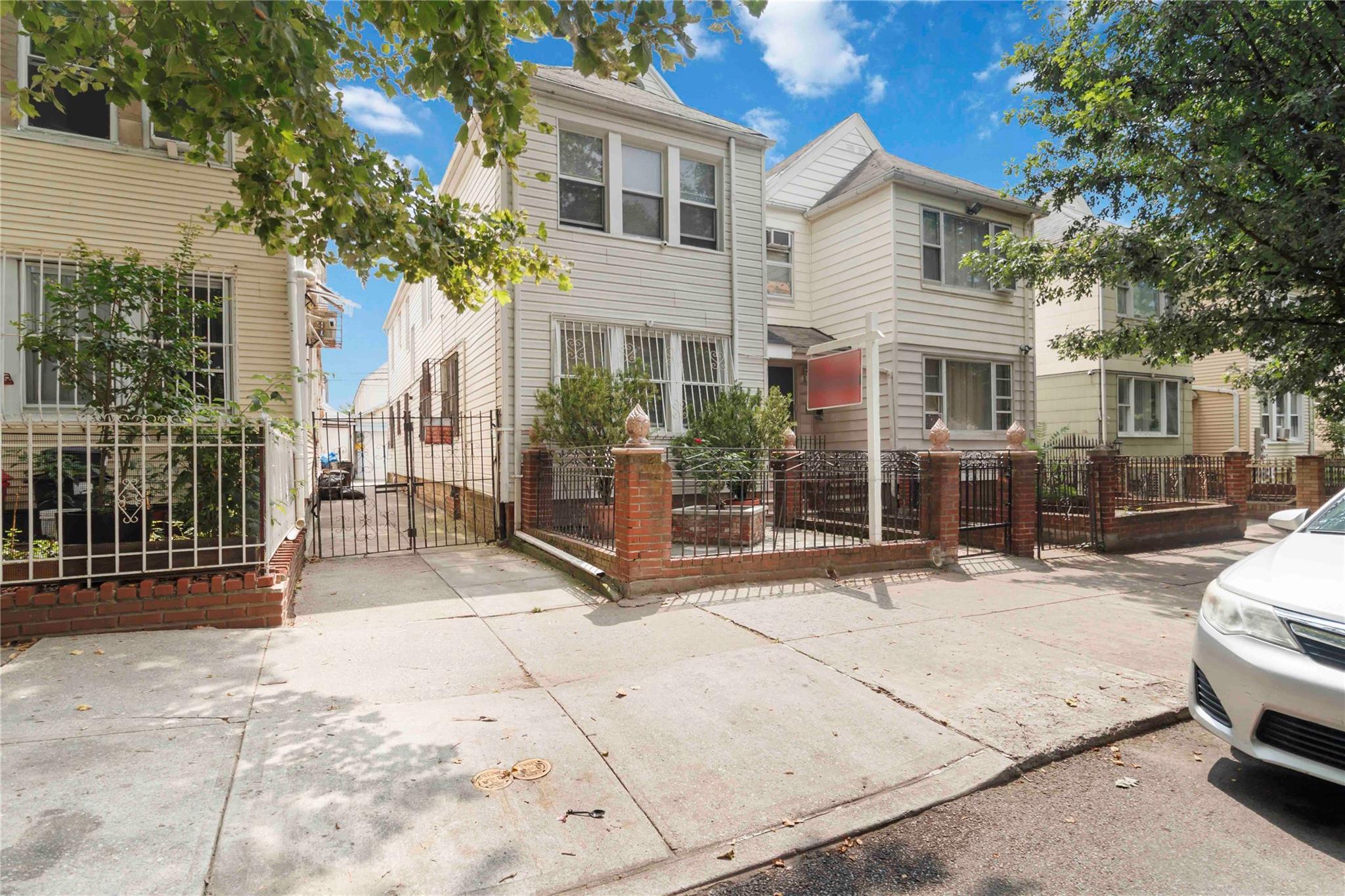 Single Family 93rd  Queens, NY 11372, MLS-890738-2