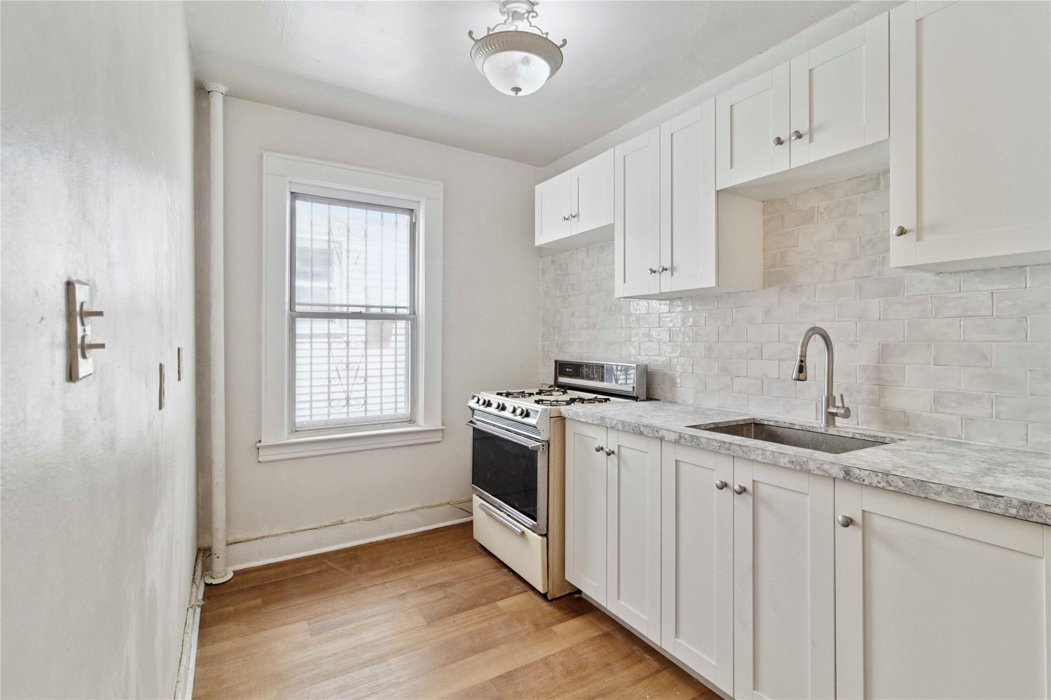Single Family 93rd  Queens, NY 11372, MLS-890738-25