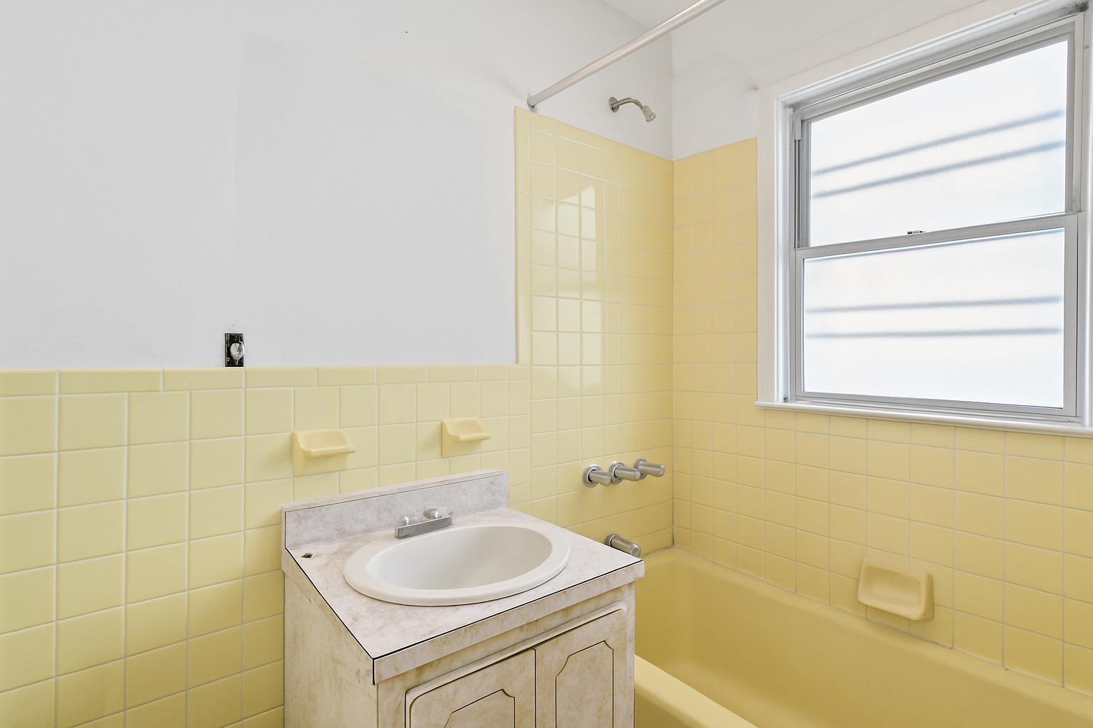Single Family 93rd  Queens, NY 11372, MLS-890738-29