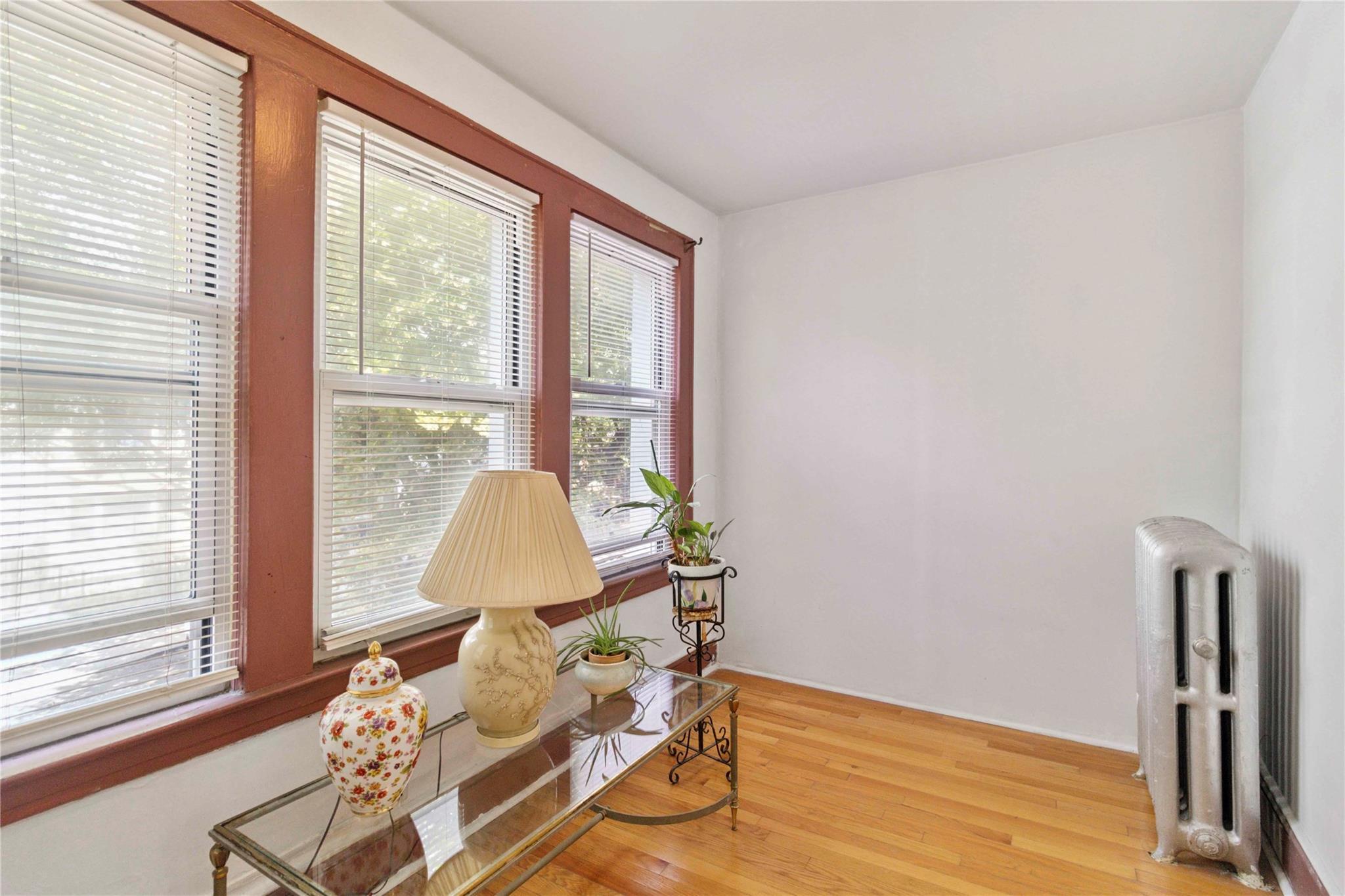 Single Family 93rd  Queens, NY 11372, MLS-890738-8