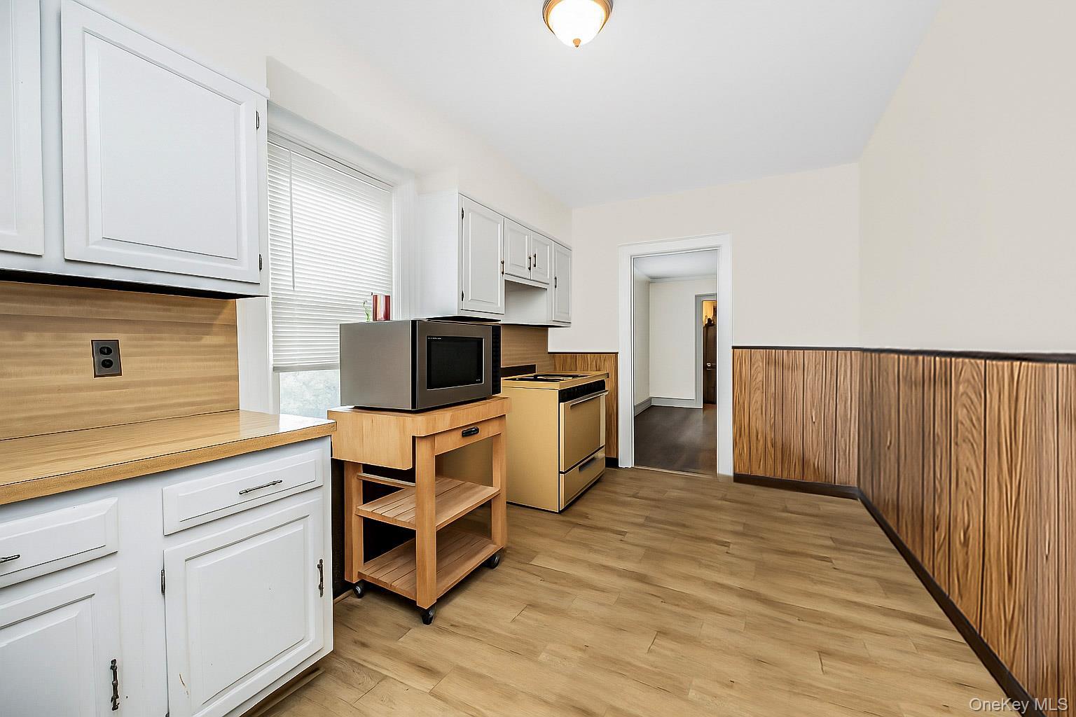 Single Family Cowles Westchester County, NY 10704, MLS-890747-7