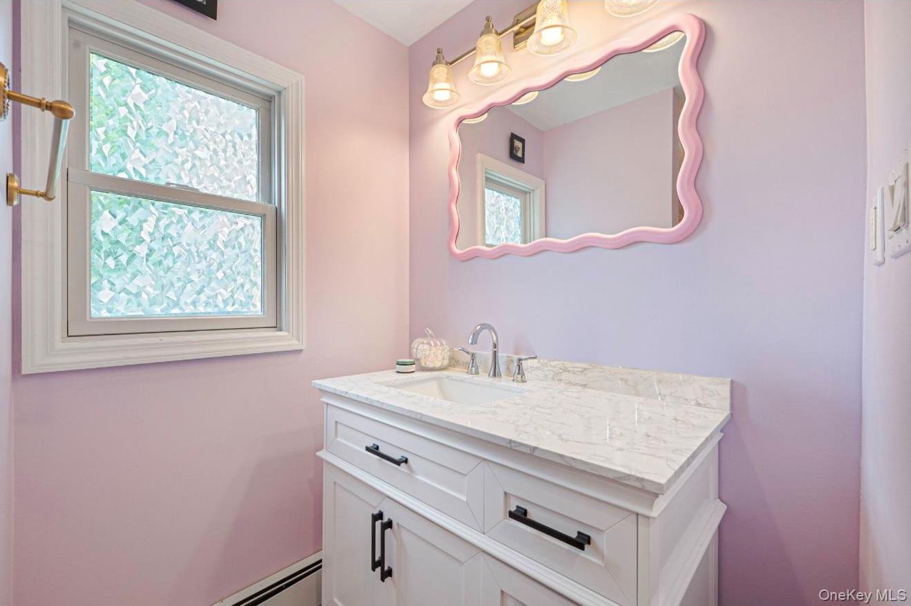 Single Family Manhasset  Suffolk County, NY 11951, MLS-890762-11