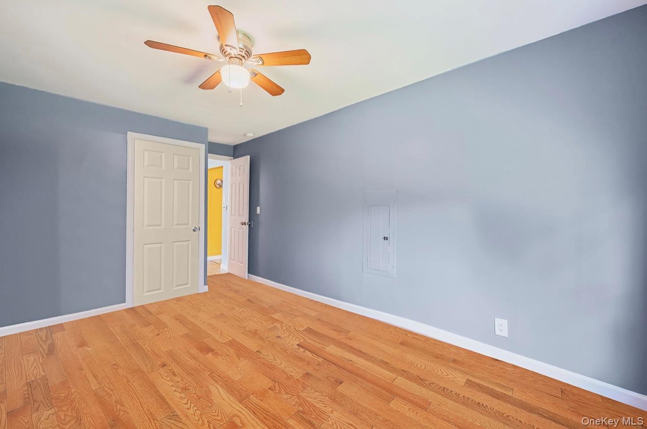 Single Family Manhasset  Suffolk County, NY 11951, MLS-890762-20