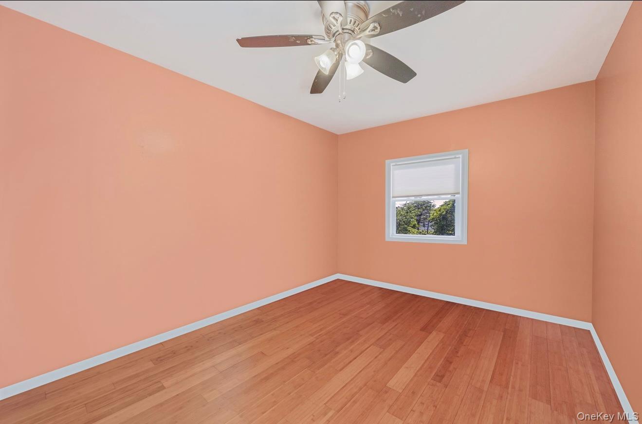 Single Family Manhasset  Suffolk County, NY 11951, MLS-890762-22