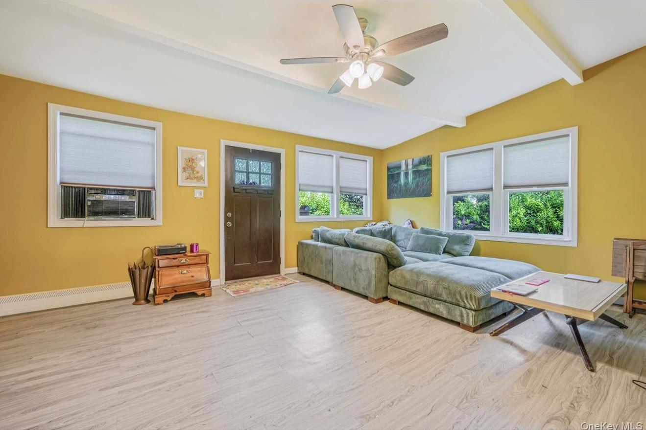 Single Family Manhasset  Suffolk County, NY 11951, MLS-890762-9