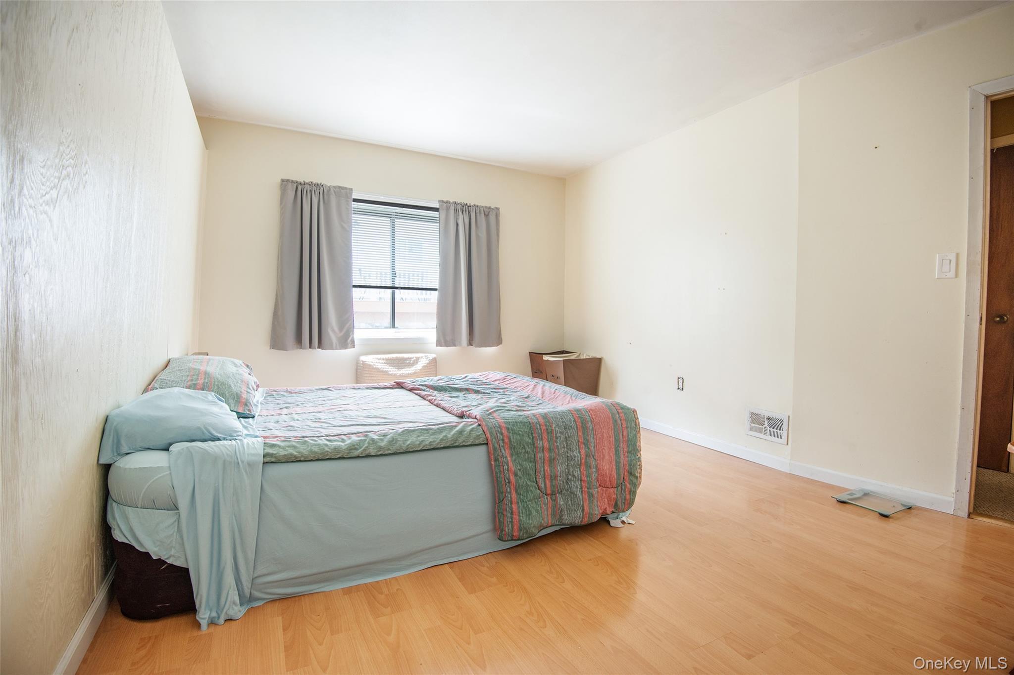 Single Family Shore  Bronx, NY 10465, MLS-890781-8
