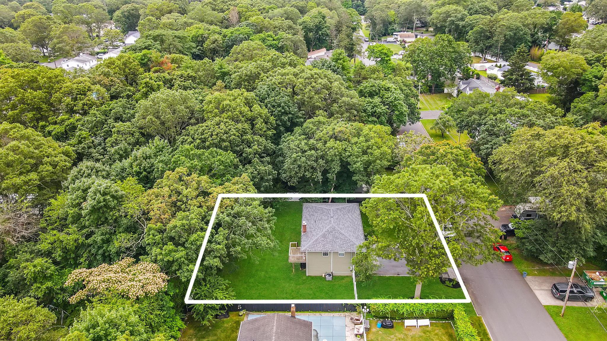 Single Family Carnation  Suffolk County, NY 11967, MLS-890789-35