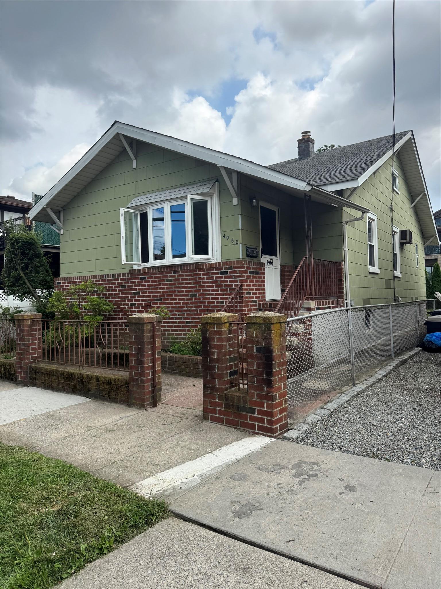 Single Family 17th  Queens, NY 11357, MLS-890801-2