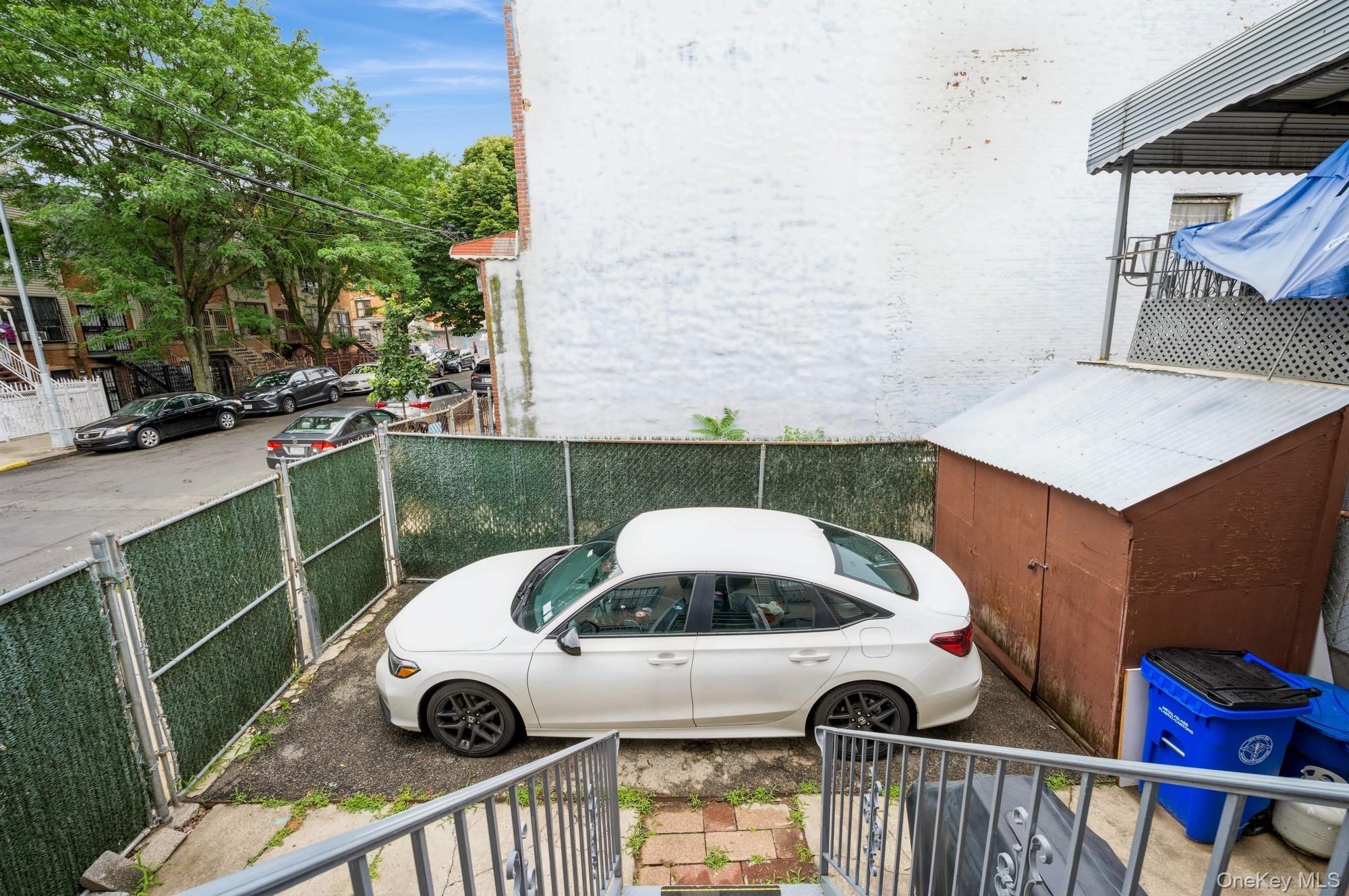 Single Family 179th Street  Bronx, NY 10460, MLS-890810-18