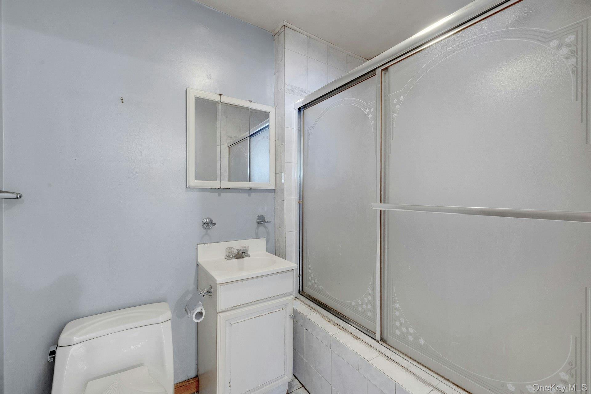 Coop Aster  Bronx, NY 10465, MLS-890819-18