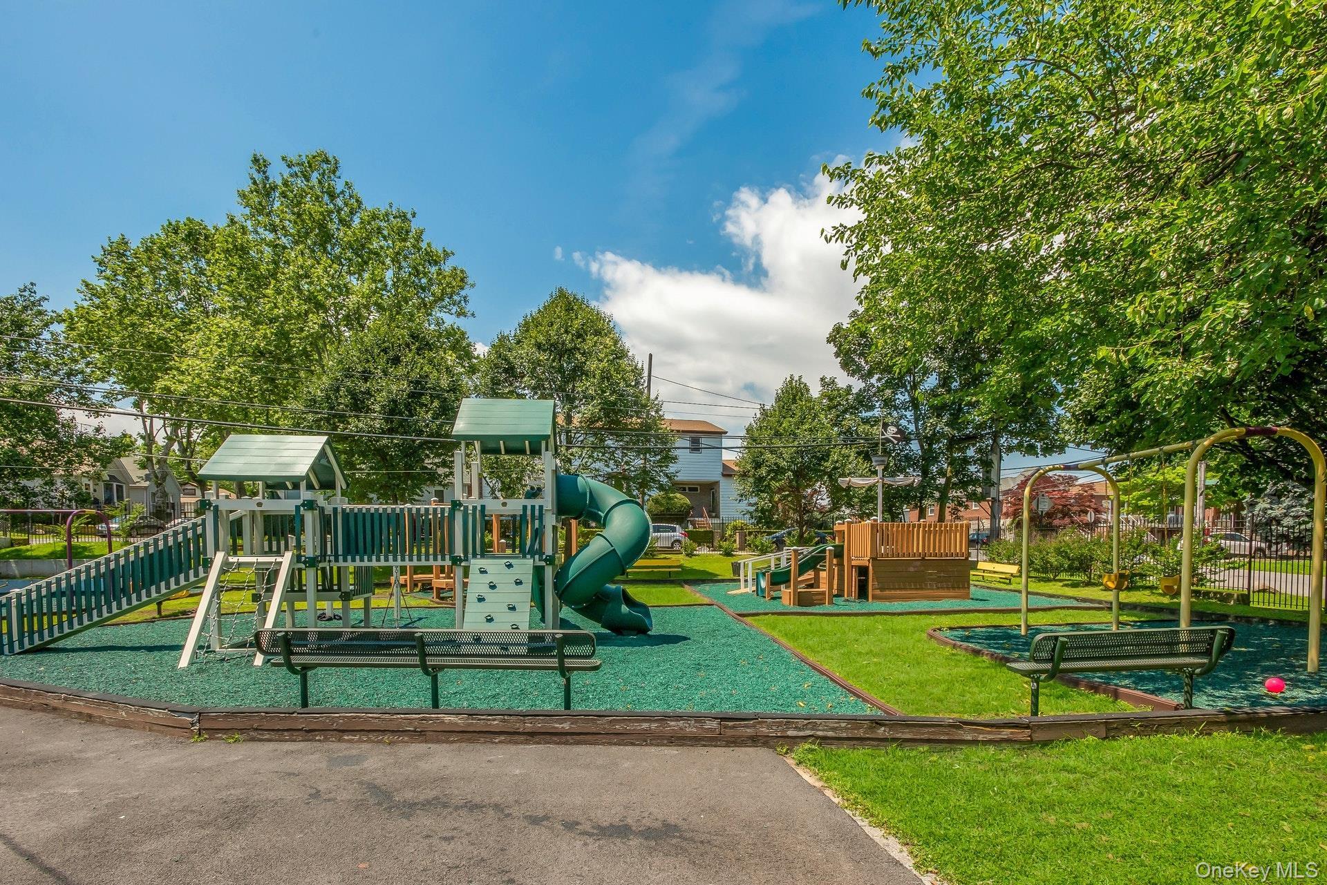 Coop Aster  Bronx, NY 10465, MLS-890819-30