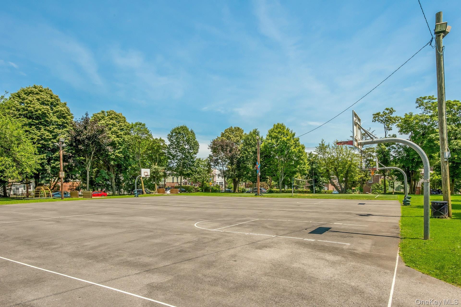 Coop Aster  Bronx, NY 10465, MLS-890819-33