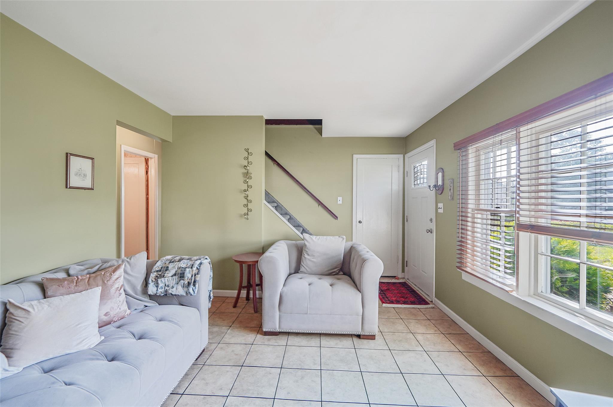 Single Family Marshall  Nassau County, NY 11710, MLS-890856-8