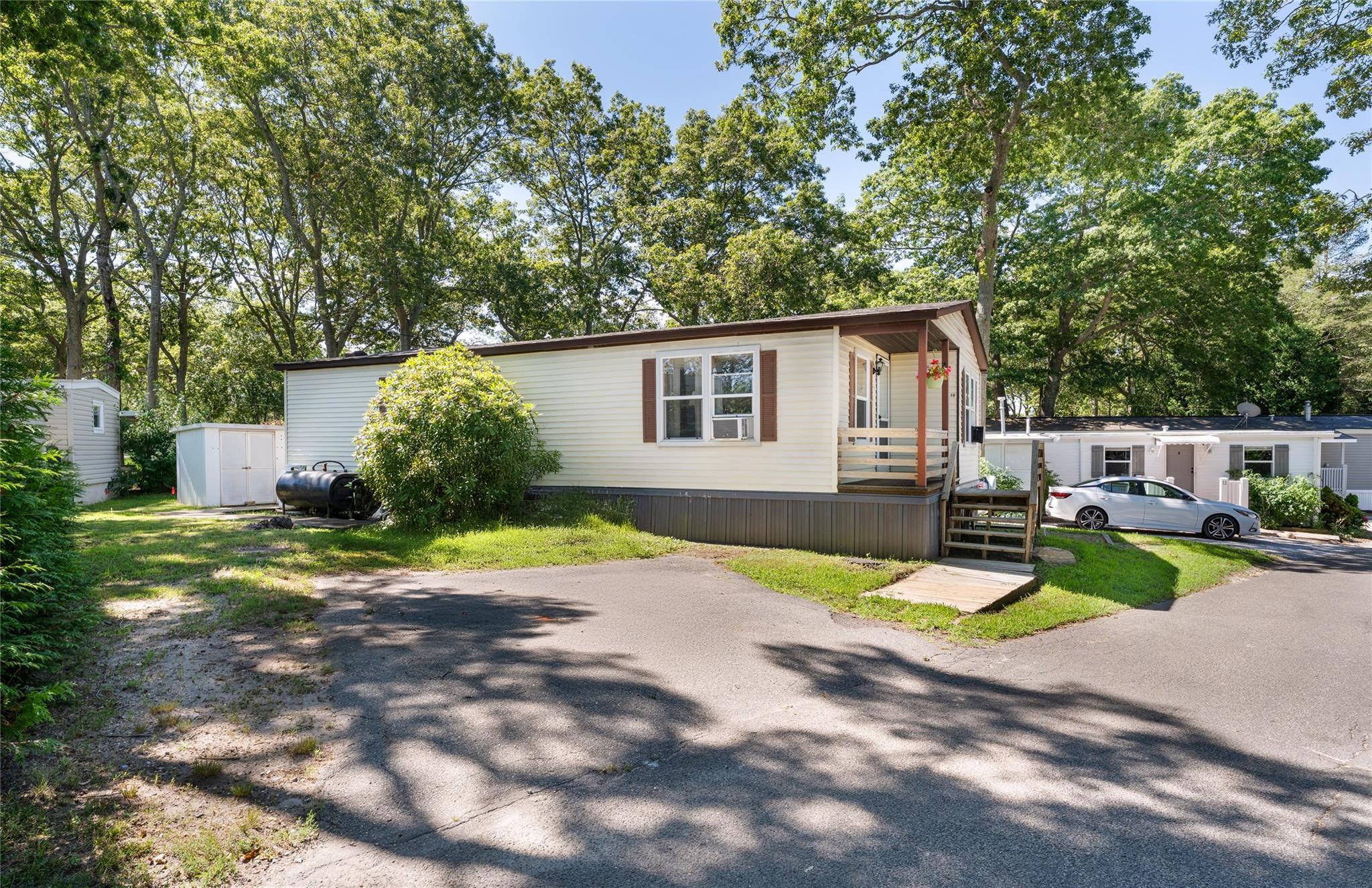 Single Family Montauk  Suffolk County, NY 11946, MLS-890858-3