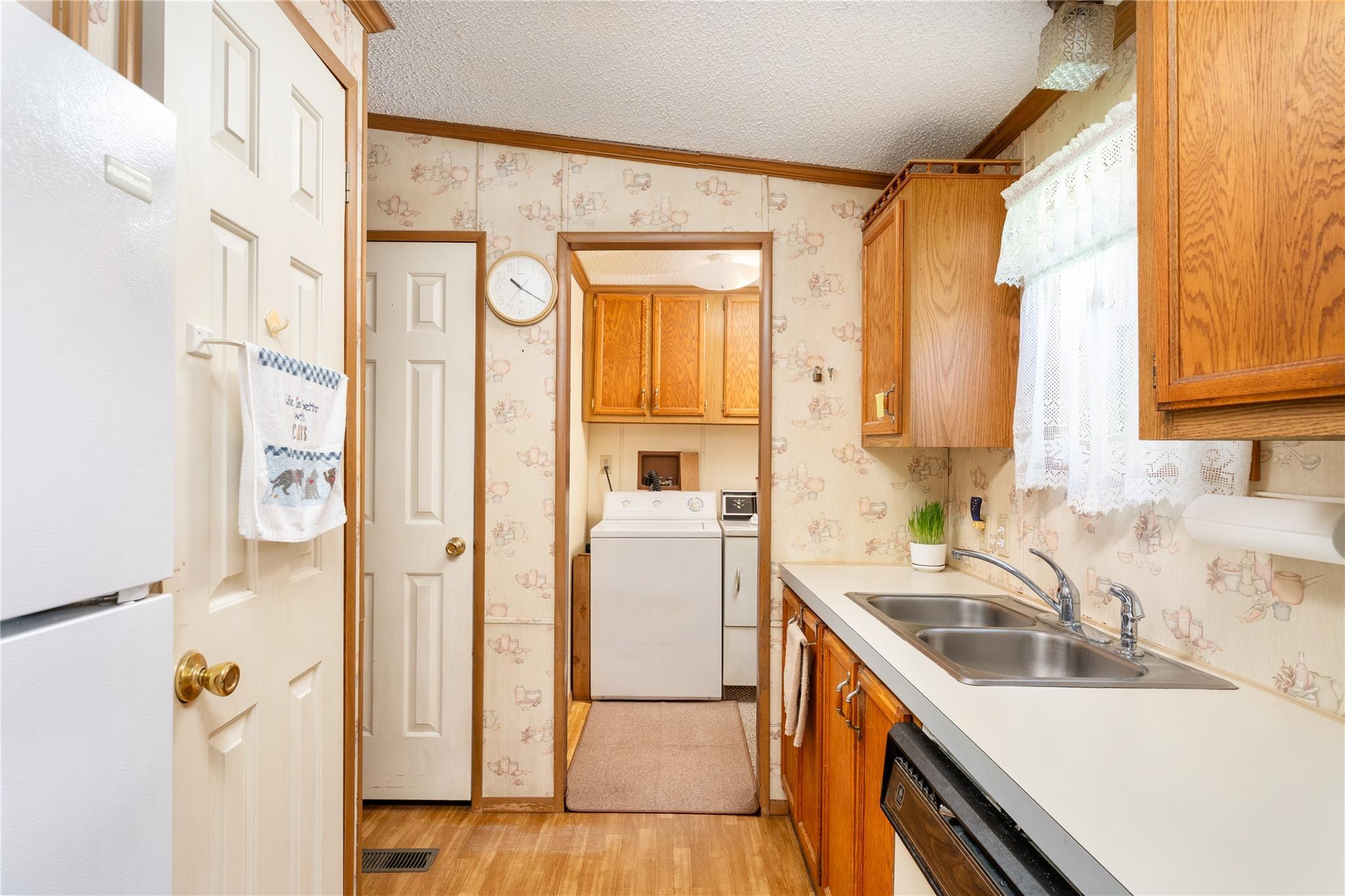 Single Family Montauk  Suffolk County, NY 11946, MLS-890858-8