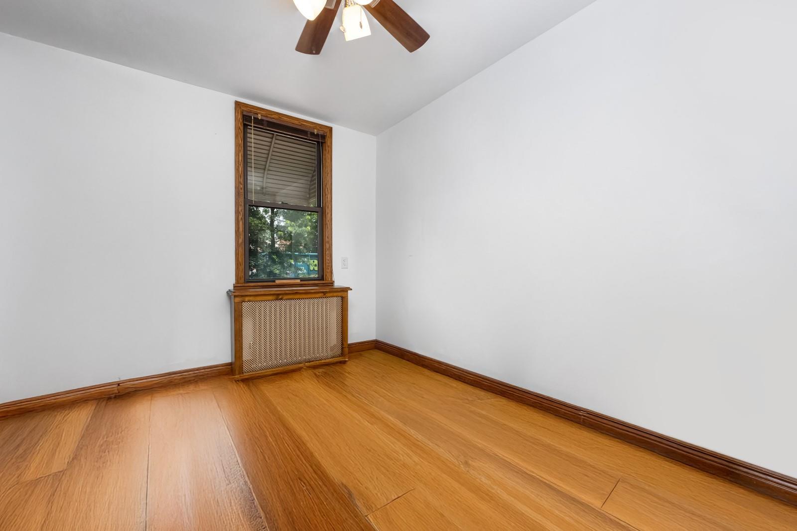 Single Family 77th Queens, NY 11385, MLS-890870-12