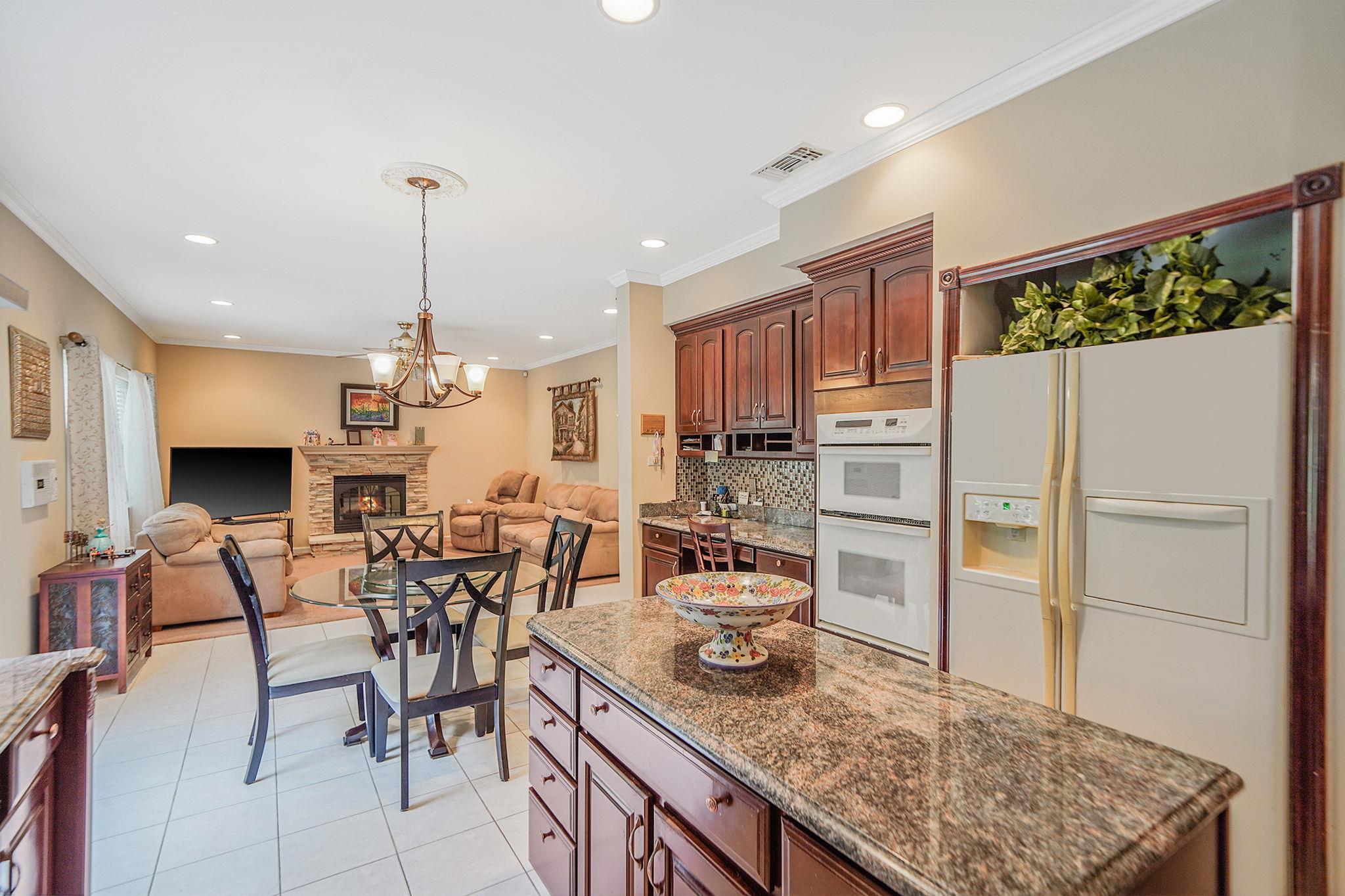 Single Family Sara  Suffolk County, NY 11767, MLS-890871-17