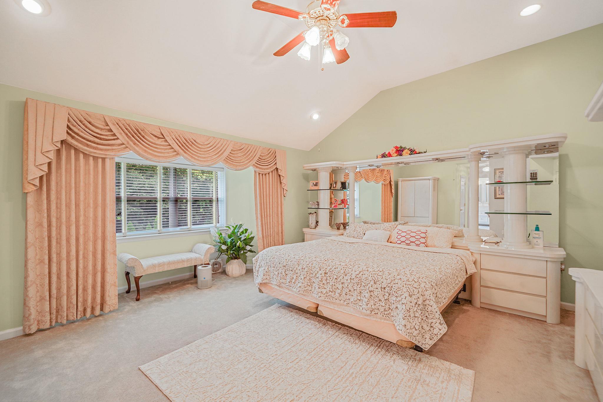 Single Family Sara  Suffolk County, NY 11767, MLS-890871-31