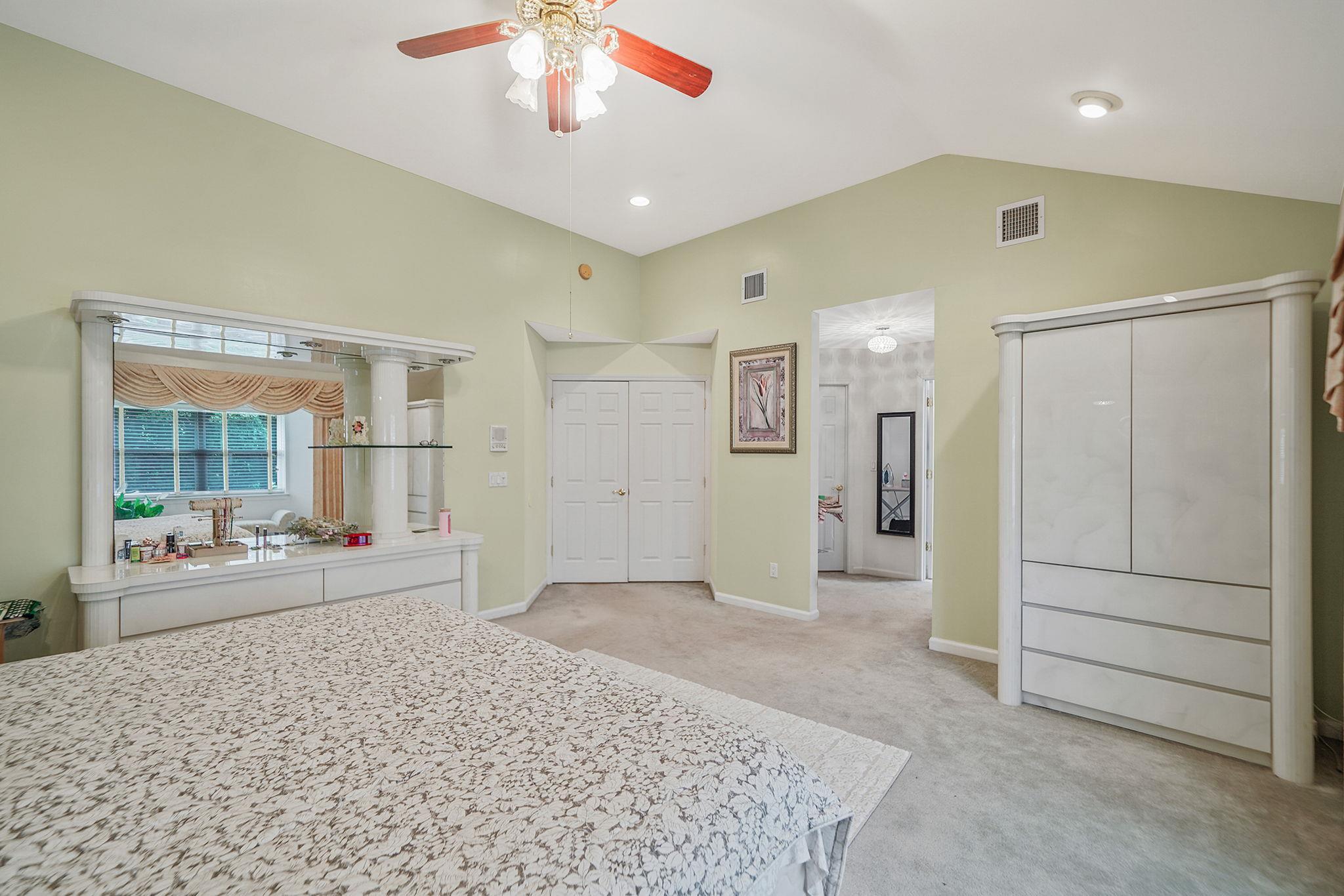 Single Family Sara  Suffolk County, NY 11767, MLS-890871-32