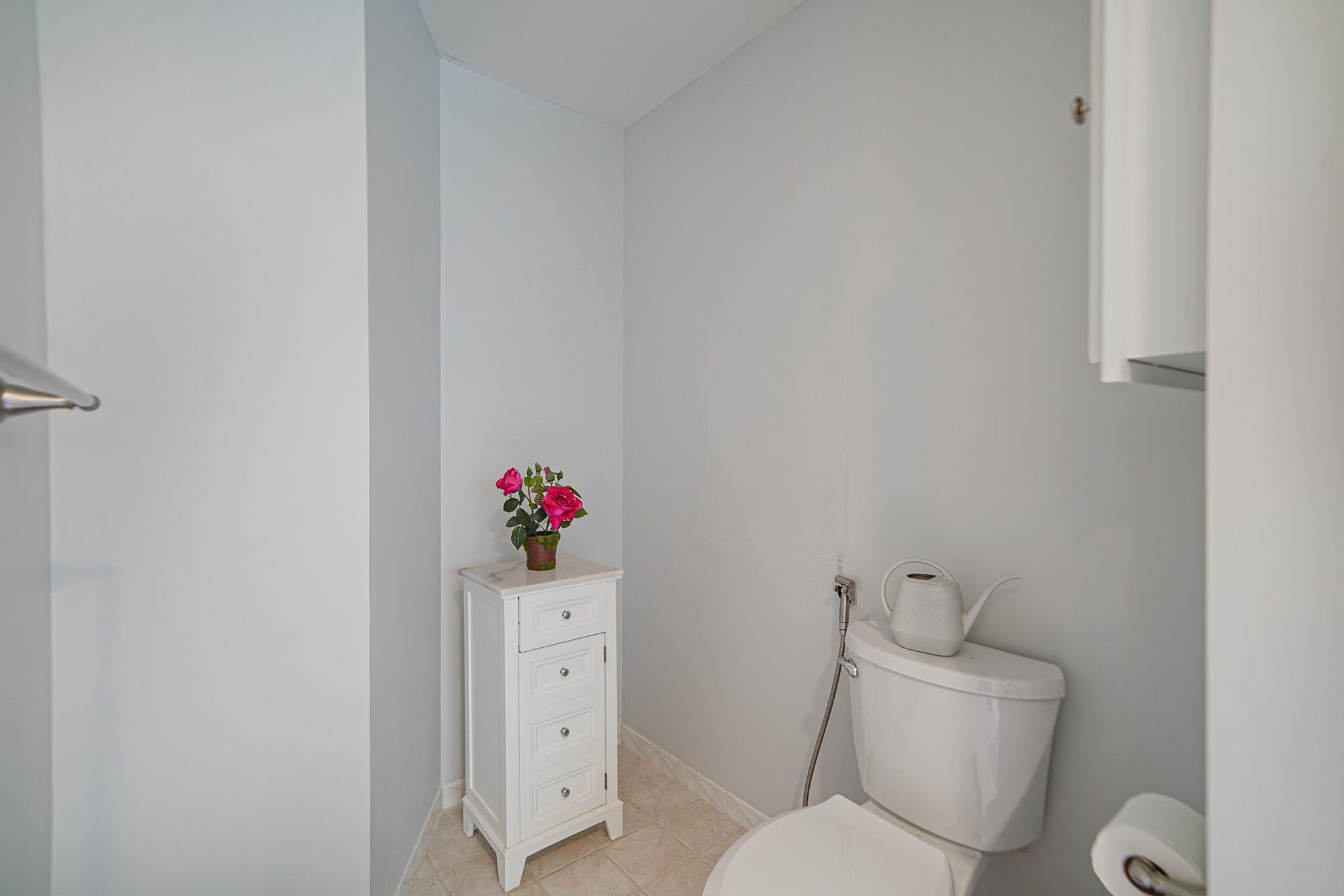 Single Family Sara  Suffolk County, NY 11767, MLS-890871-36