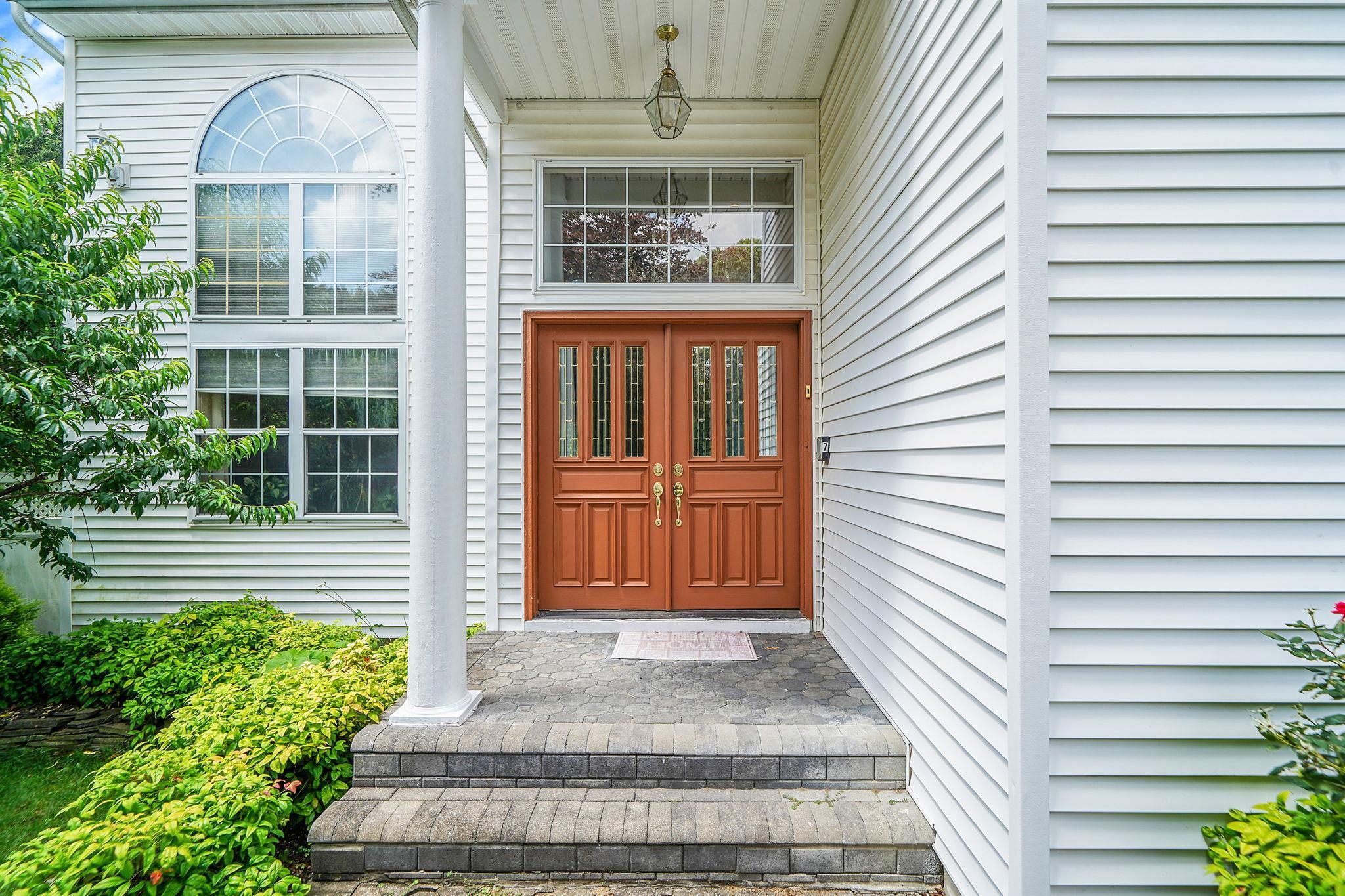 Single Family Sara  Suffolk County, NY 11767, MLS-890871-4