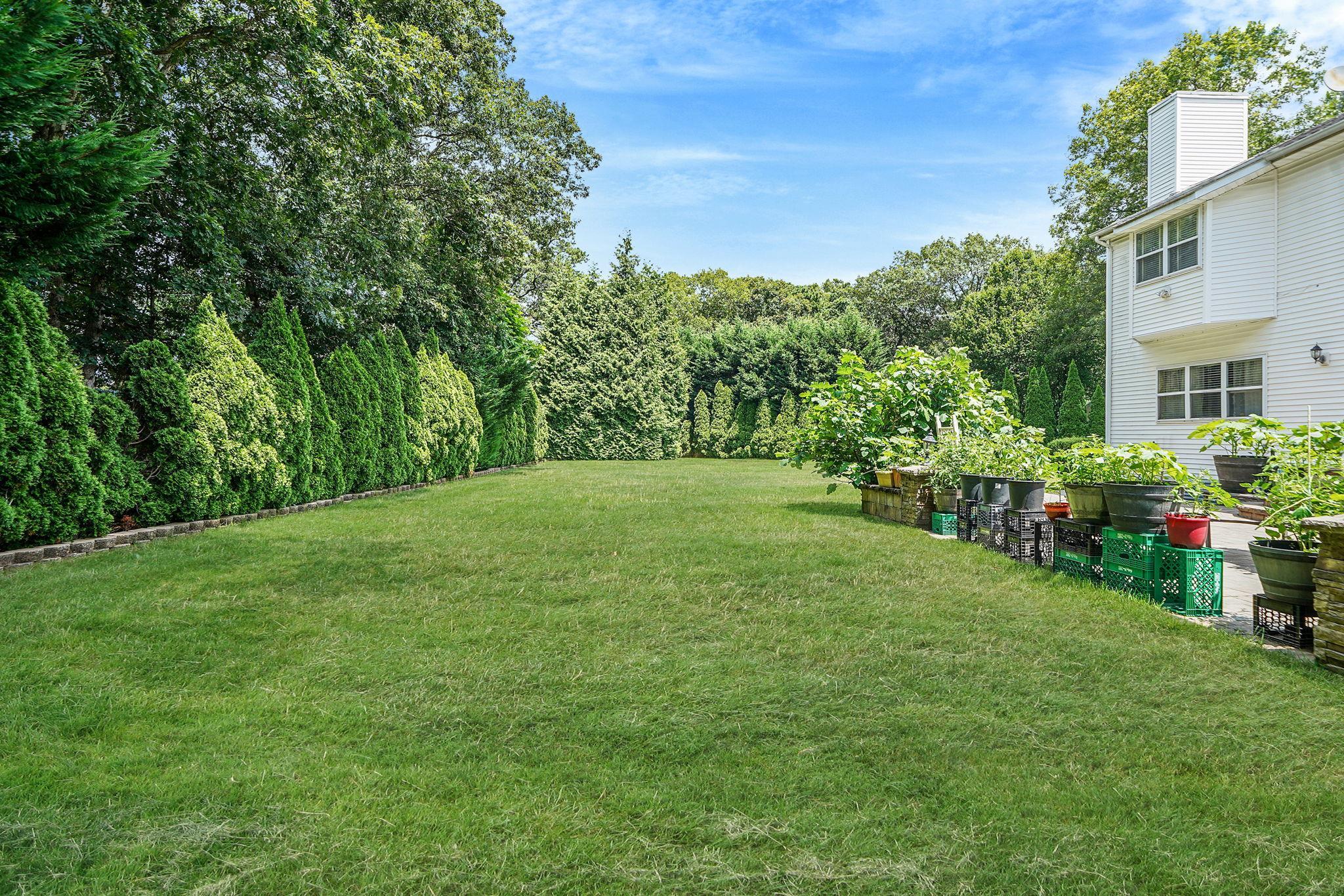 Single Family Sara  Suffolk County, NY 11767, MLS-890871-6