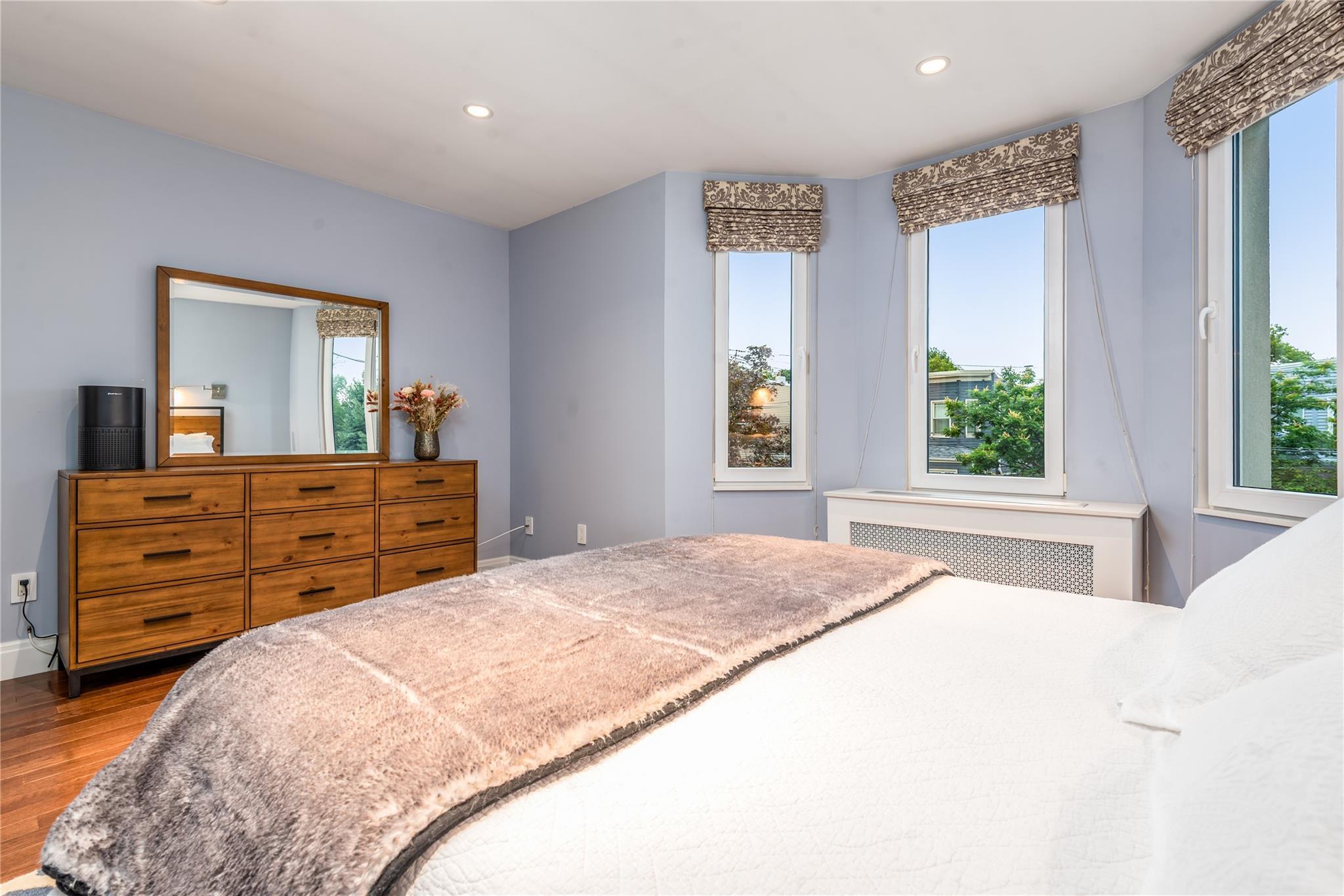 Single Family 60th  Queens, NY 11378, MLS-890905-21
