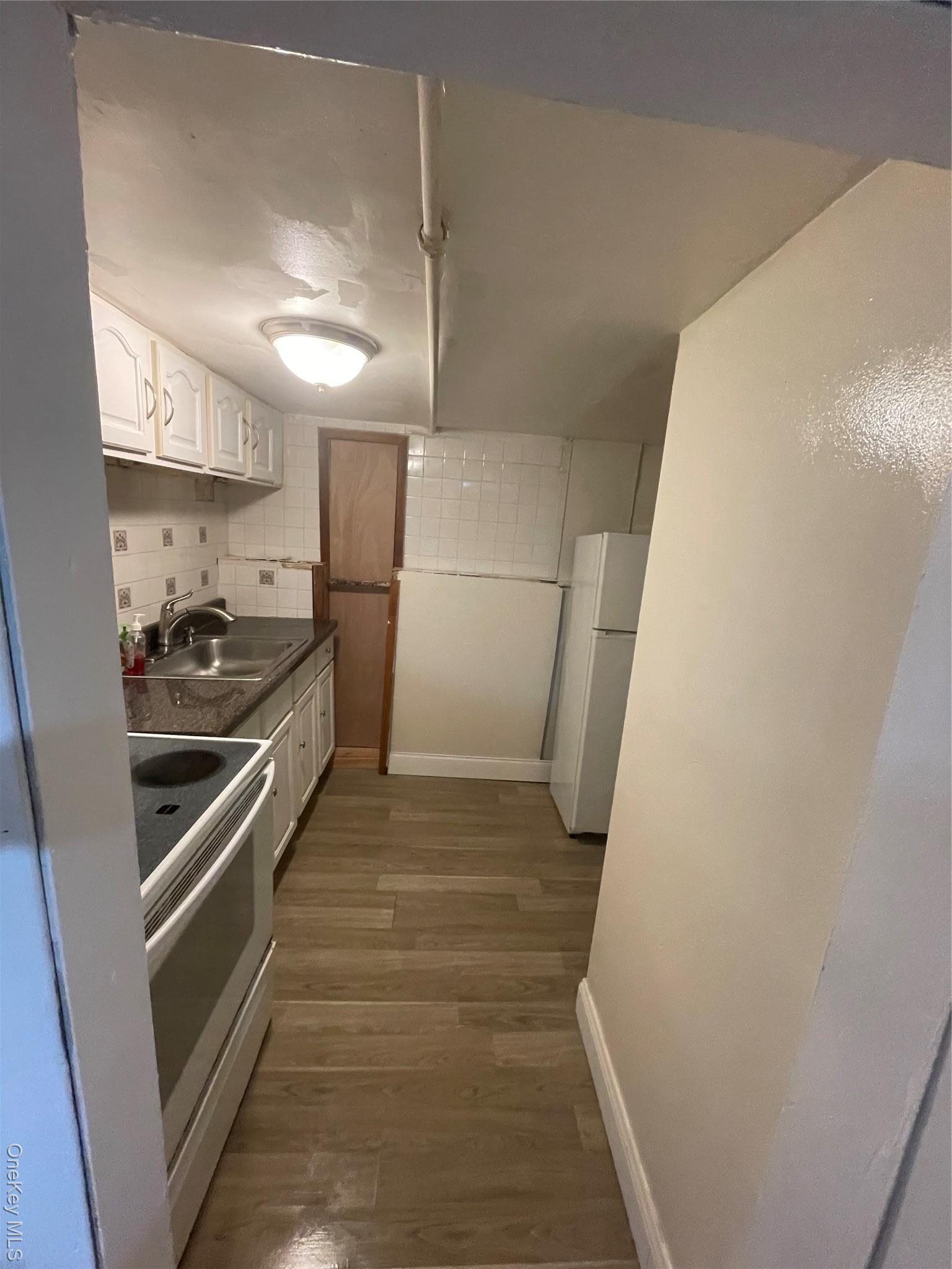 Single Family Hemlock Street  Brooklyn, NY 11208, MLS-890937-3