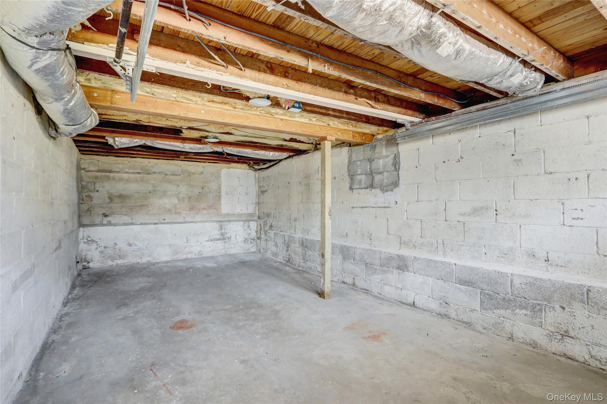 Single Family Delaware  Westchester County, NY 10710, MLS-890959-15