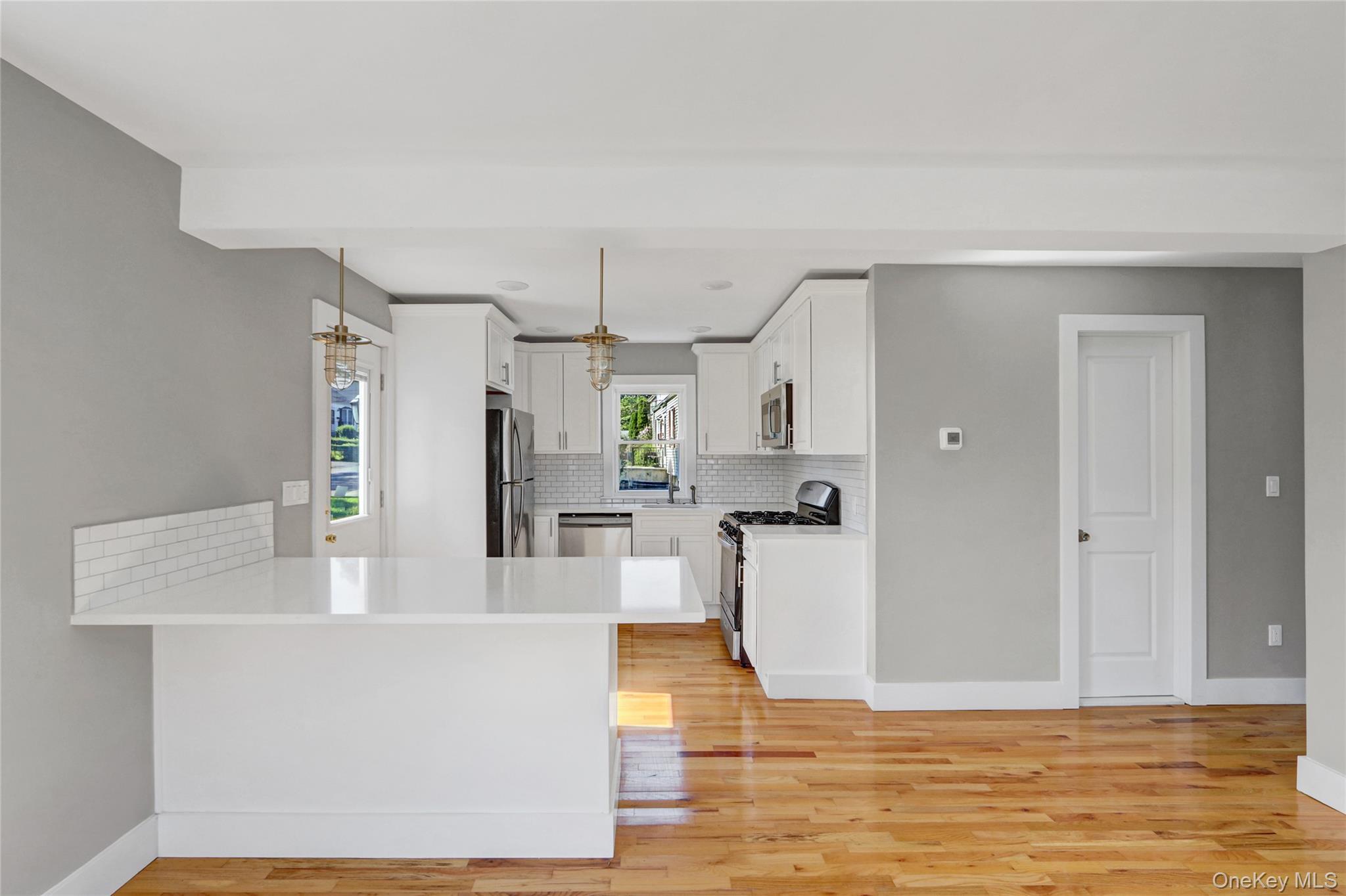 Single Family Delaware  Westchester County, NY 10710, MLS-890959-5