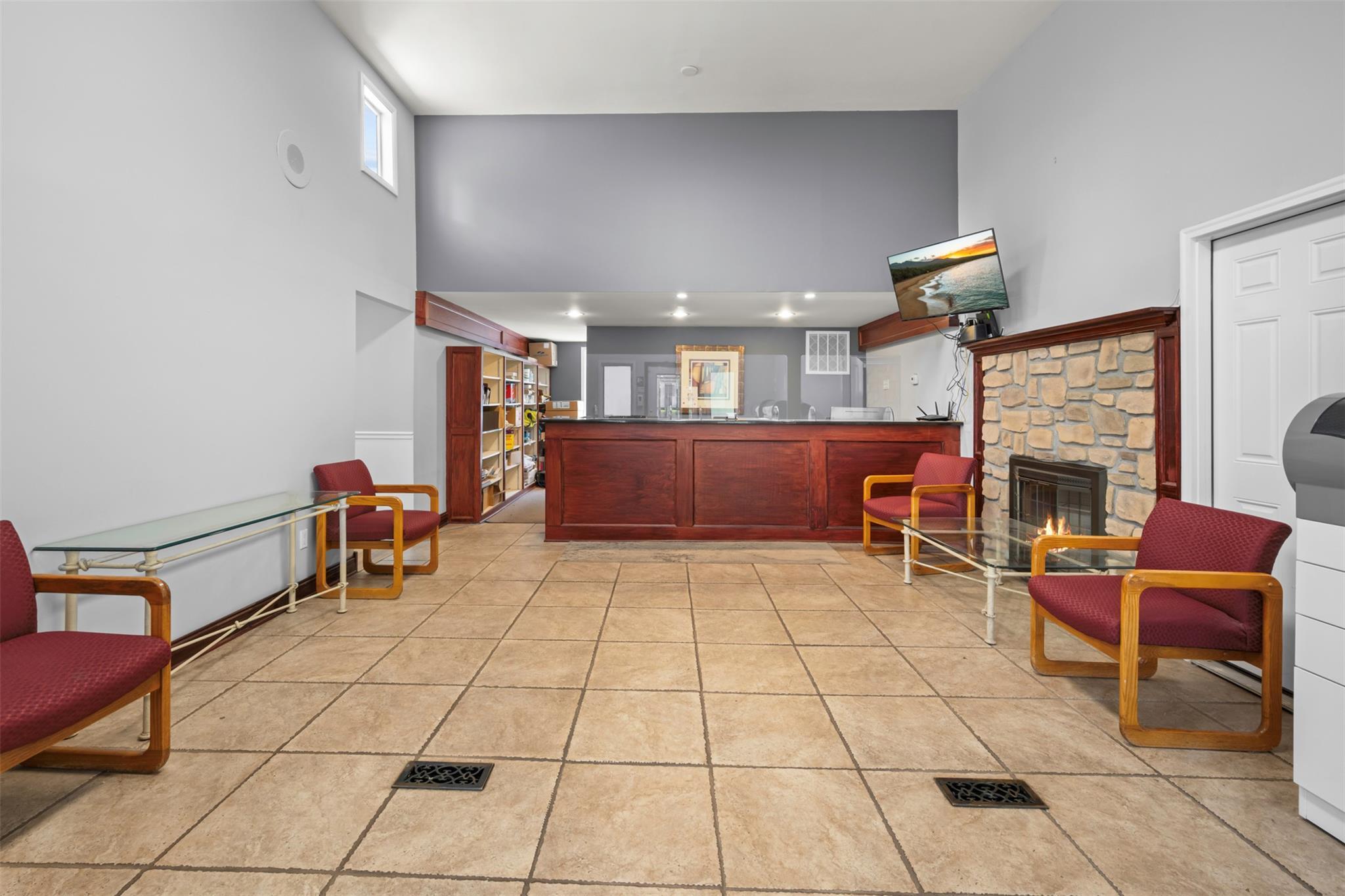 Single Family Hunter  Suffolk County, NY 11764, MLS-890964-18