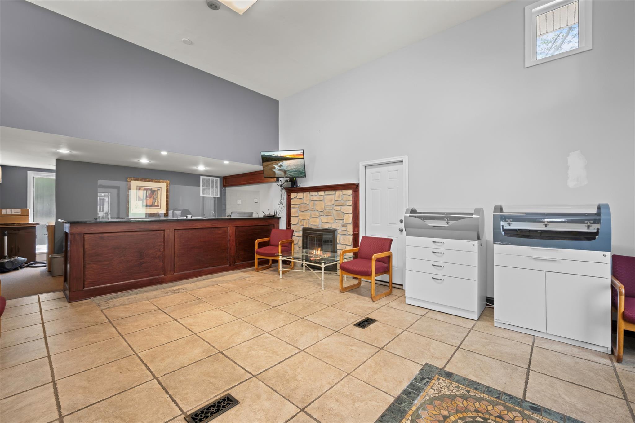 Single Family Hunter  Suffolk County, NY 11764, MLS-890964-19