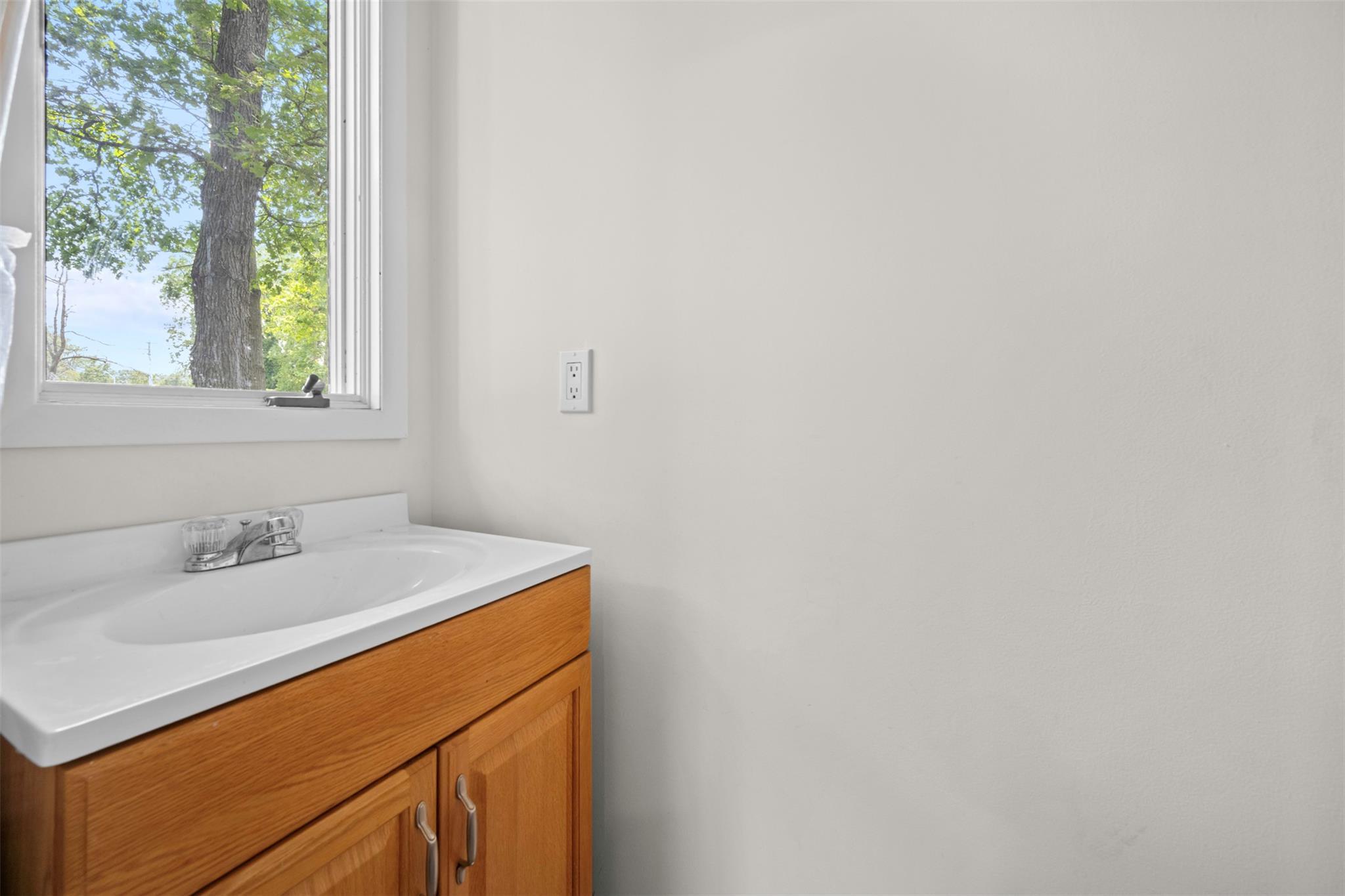 Single Family Hunter  Suffolk County, NY 11764, MLS-890964-26