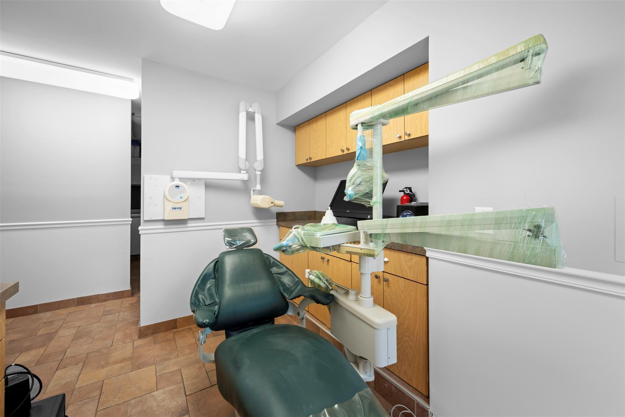 Single Family Hunter  Suffolk County, NY 11764, MLS-890964-28