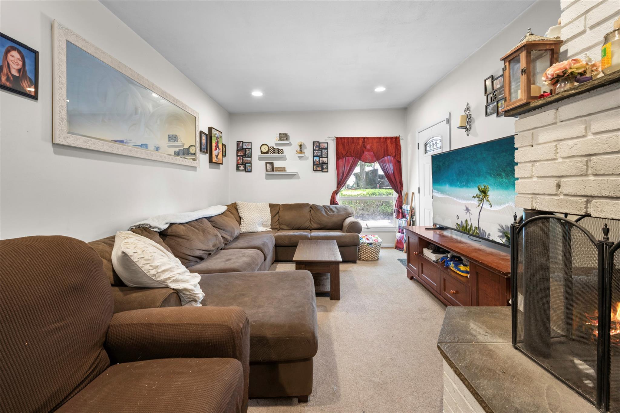 Single Family Hunter  Suffolk County, NY 11764, MLS-890964-3