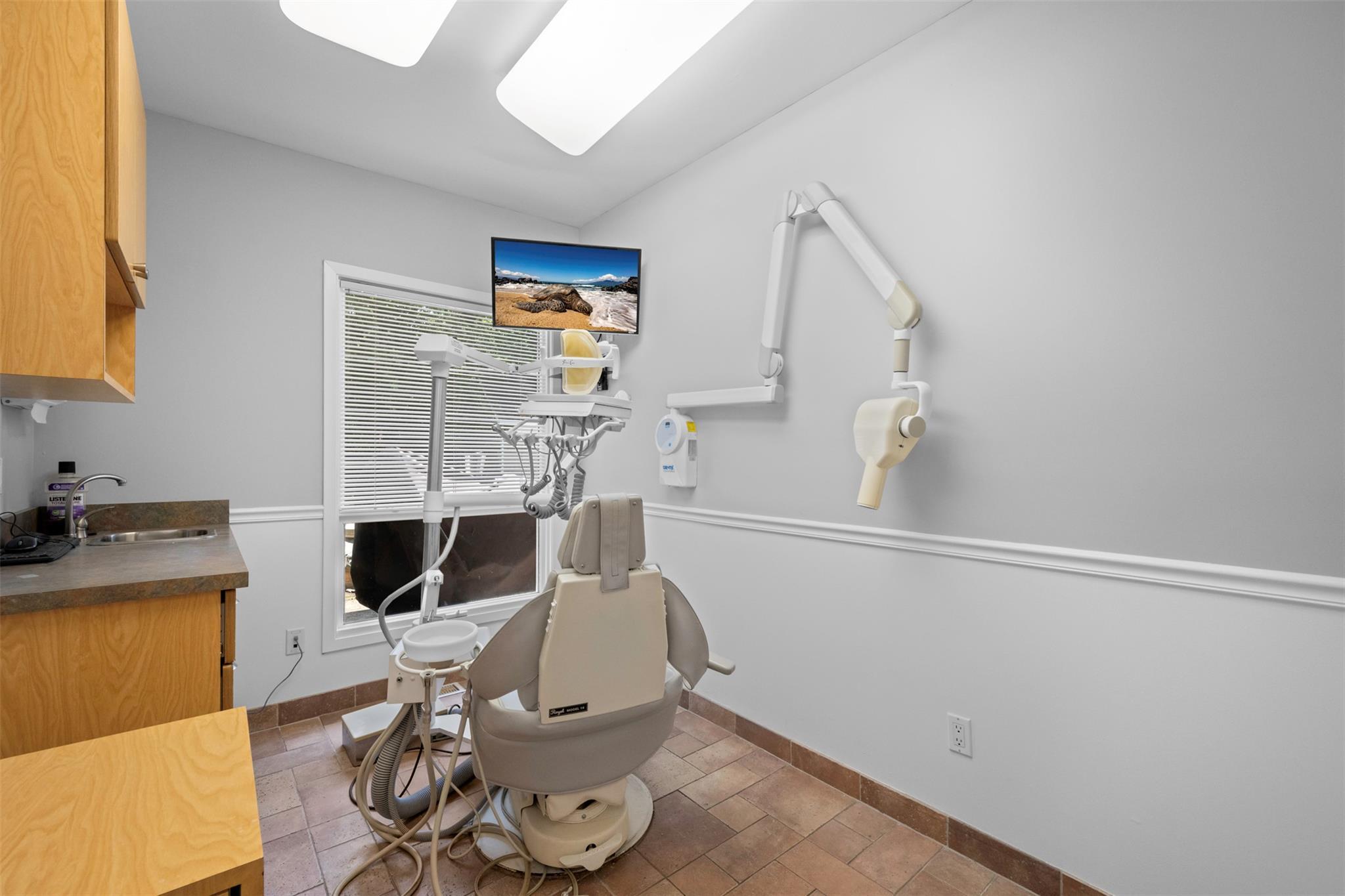 Single Family Hunter  Suffolk County, NY 11764, MLS-890964-31