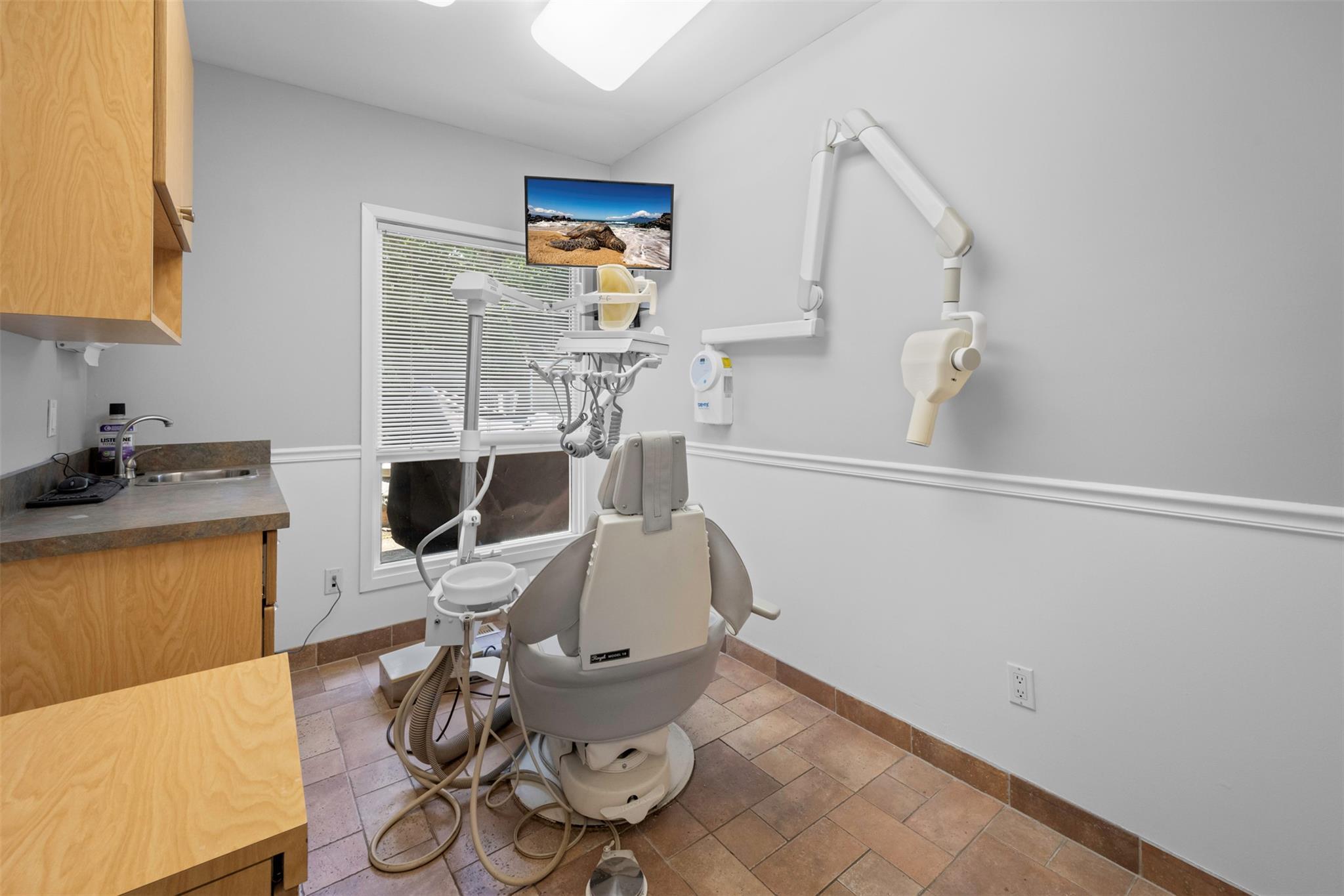 Single Family Hunter  Suffolk County, NY 11764, MLS-890964-33