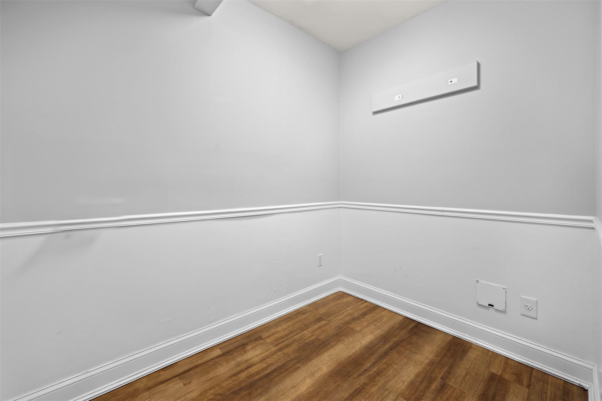 Single Family Hunter  Suffolk County, NY 11764, MLS-890964-34