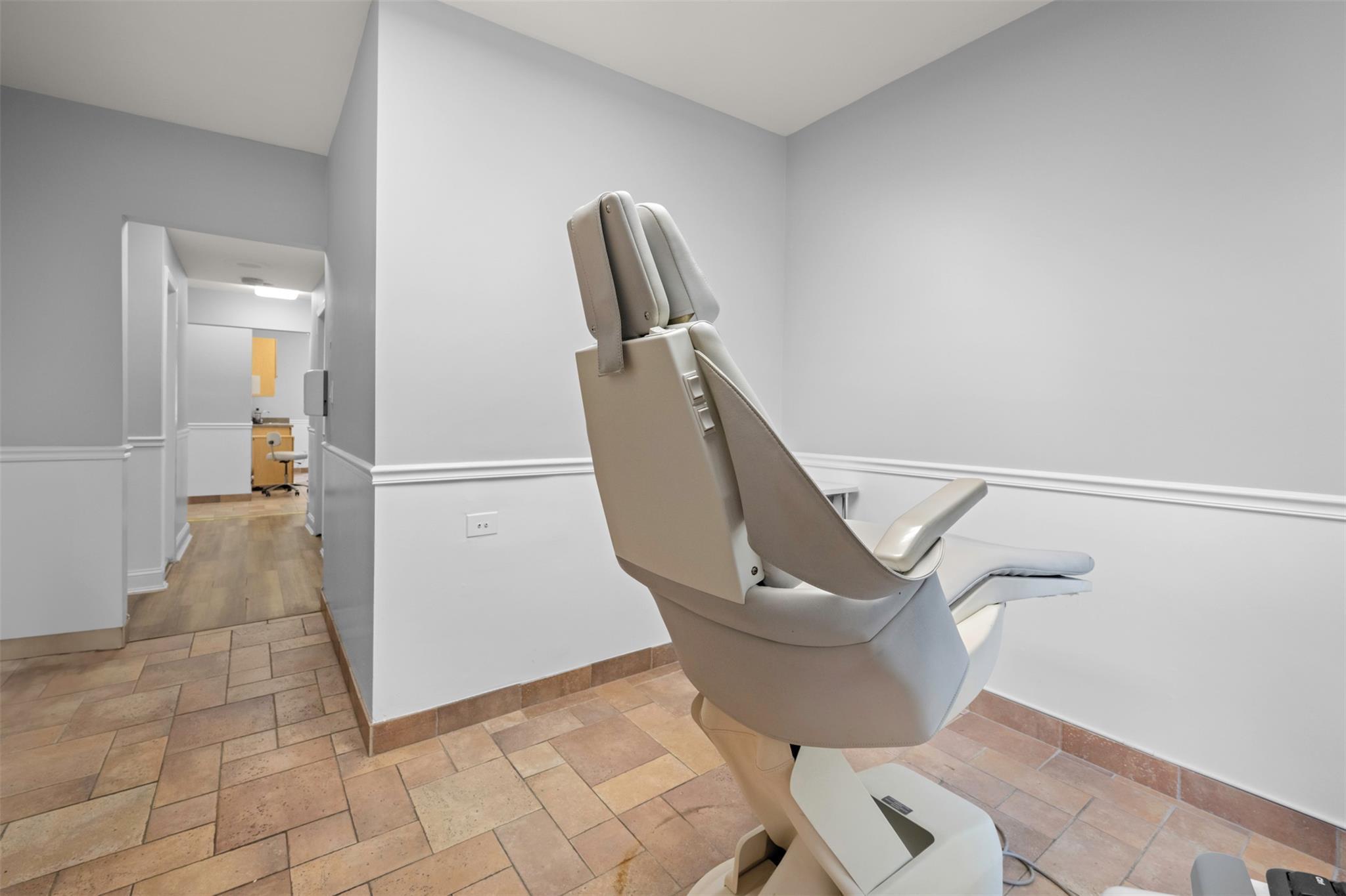 Single Family Hunter  Suffolk County, NY 11764, MLS-890964-36